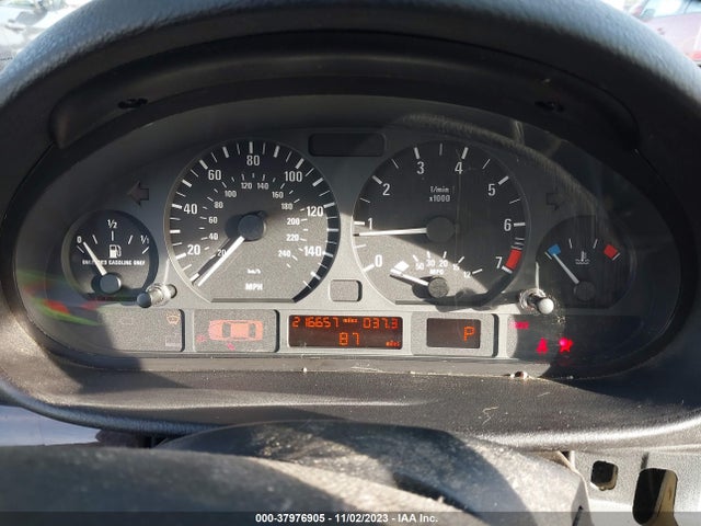2004 BMW 325I VIN: WBAAZ33434KP82618