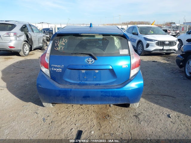 Toyota Prius C Two 2016 JTDKDTB38G1135821 Image 16