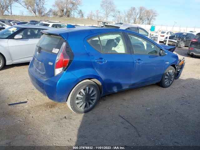 Toyota Prius C Two 2016 JTDKDTB38G1135821 Image 4