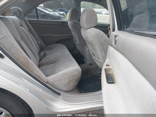 2002 TOYOTA CAMRY LE VIN: 4T1BE32KX2U042323