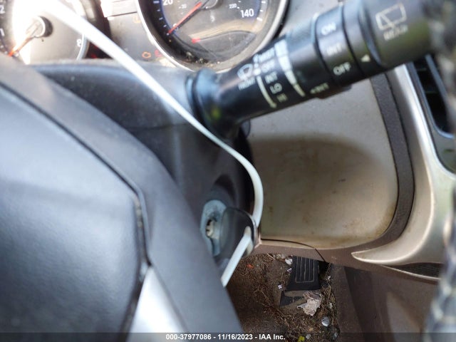 2011 HYUNDAI TUCSON GLS VIN: KM8JU3ACXBU231479