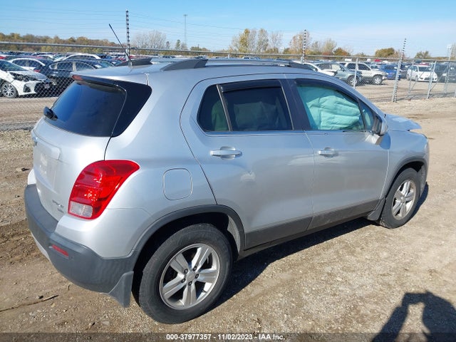 Chevrolet Trax Lt 2015 3GNCJRSB7FL184840 Image 4