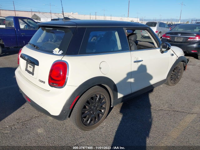 2019 MINI HARDTOP WMWXP5C54K2H29754 Photo 3