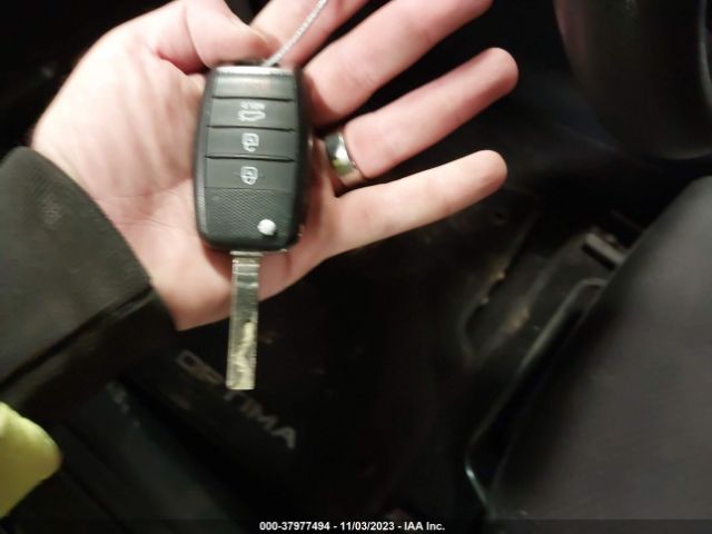 5XXGT4L38JG228072 KIA Optima Lx
