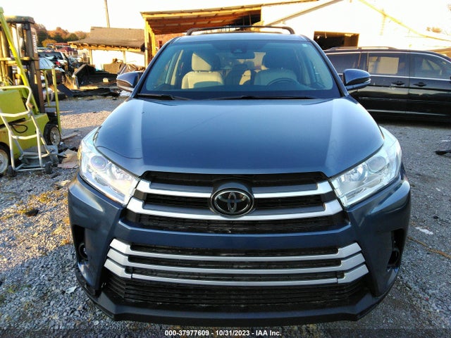 Toyota Highlander Le Plus 2018 5TDZZRFH6JS250405 Image 13