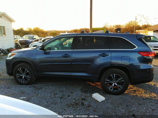 Toyota Highlander Le Plus 2018 5TDZZRFH6JS250405 Image 15