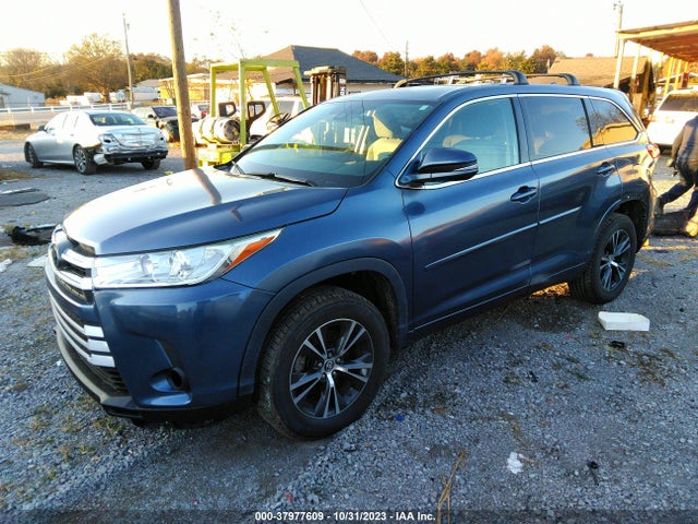 Toyota Highlander Le Plus 2018 5TDZZRFH6JS250405 Image 2