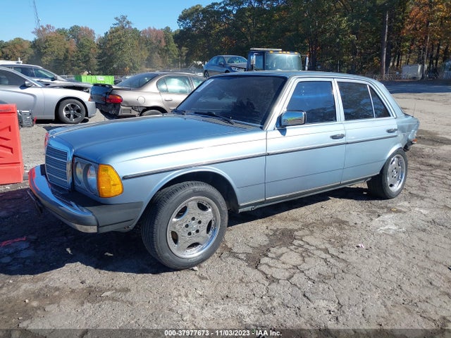 1985 MERCEDES-BENZ 300 DT VIN: WDBAB33C8FA204634