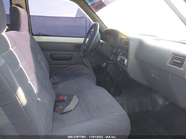 1991 TOYOTA PICKUP 1/2 TON SHORT WHEELBASE VIN: JT4RN81A7M0063813