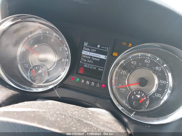 2011 CHRYSLER TOWN & COUNTRY TOURING VIN: 2A4RR5DG2BR615301