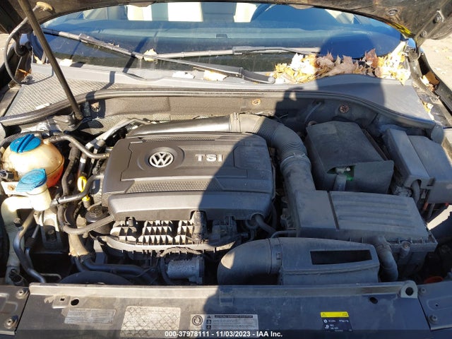 1VWAT7A39EC118466 Volkswagen Passat 1.8t Wolfsburg Edition