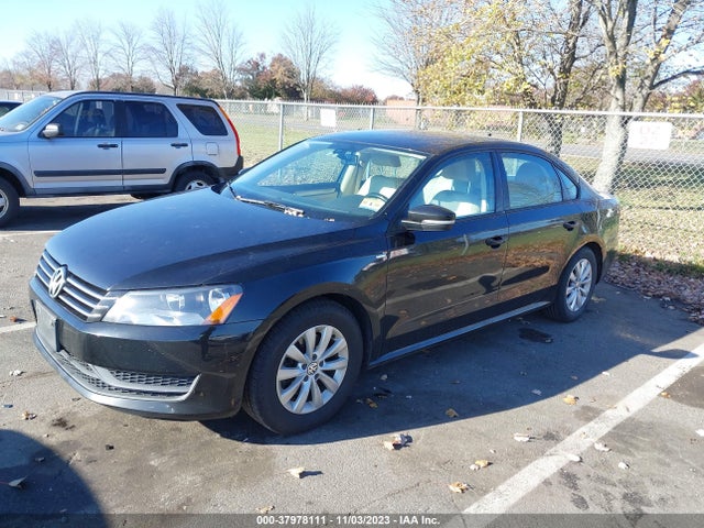 1VWAT7A39EC118466 Volkswagen Passat 1.8t Wolfsburg Edition