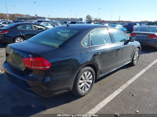 1VWAT7A39EC118466 Volkswagen Passat 1.8t Wolfsburg Edition
