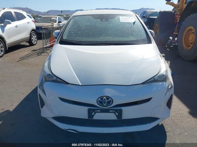 JTDKARFUXJ3057391 Toyota Prius Three