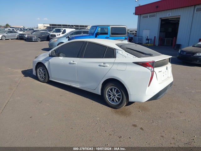 JTDKARFUXJ3057391 Toyota Prius Three