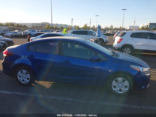 KIA FORTE LX 2017 3KPFK4A77HE047519 Image 13