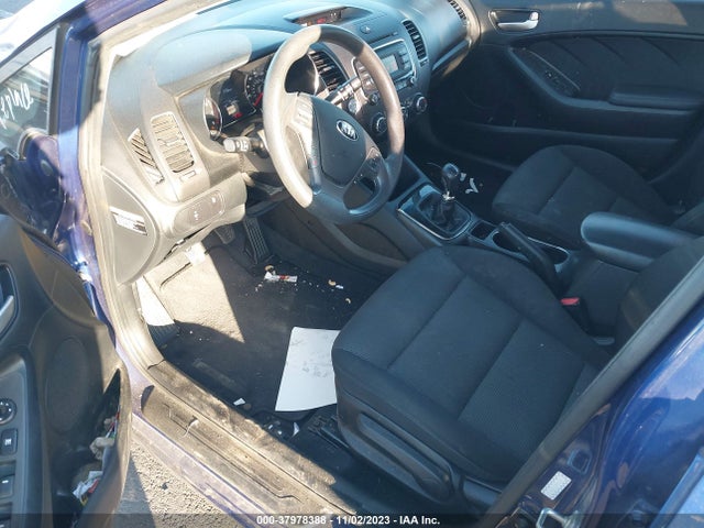 KIA FORTE LX 2017 3KPFK4A77HE047519 Image 5
