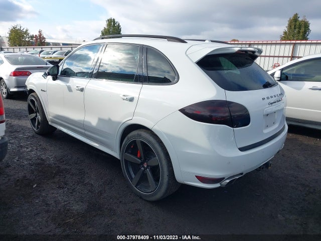 2014 PORSCHE CAYENNE WP1AC2A25ELA87292 Photo 2