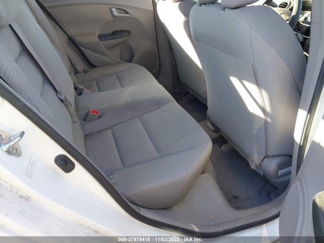 2014 HONDA INSIGHT VIN: JHMZE2H31ES000151