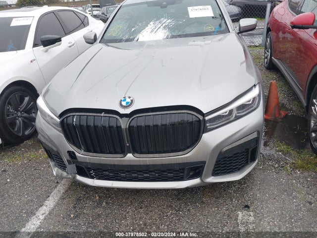 BMW 740I 2022 WBA7T2C02NCJ60235 Image 13