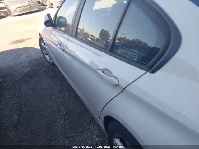 WBA3B1G58FNT03454 BMW 3 Series 320i
