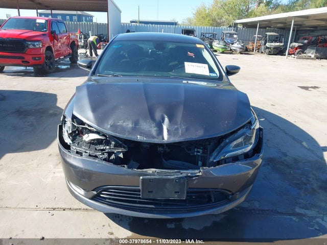 Chrysler 200 LX 2015 1C3CCCFB0FN643673 Image 12