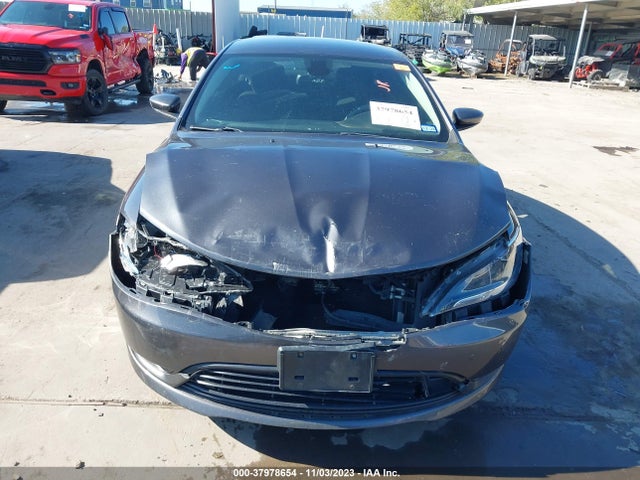 Chrysler 200 LX 2015 1C3CCCFB0FN643673 Image 6