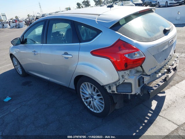 2014 FORD FOCUS TITANIUM VIN: 1FADP3N22EL118667