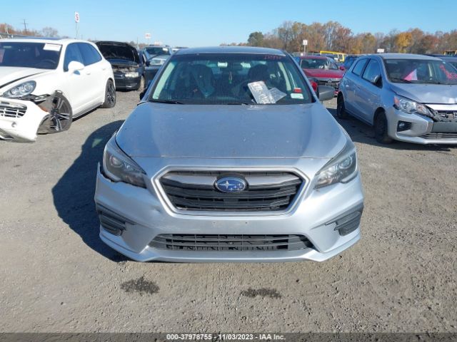 4S3BNAA60J3044972 Subaru Legacy 2.5i