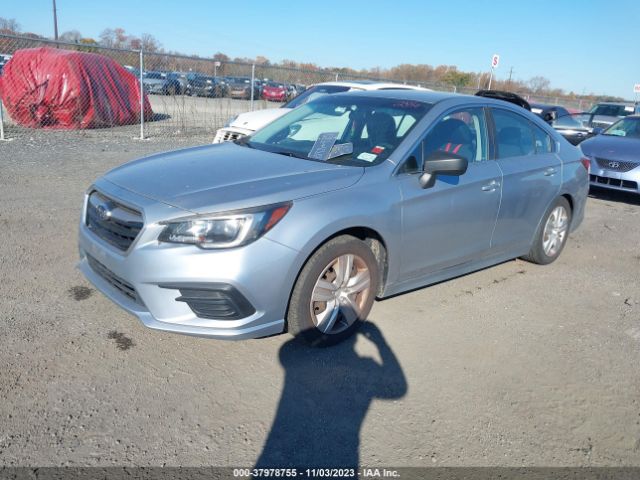 4S3BNAA60J3044972 Subaru Legacy 2.5i