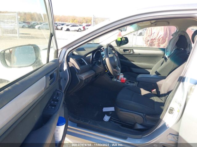 4S3BNAA60J3044972 Subaru Legacy 2.5i