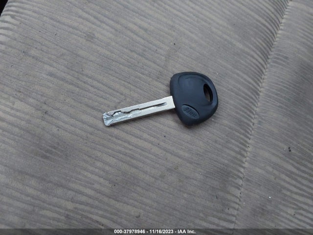 2011 HYUNDAI SONATA GLS VIN: 5NPEB4AC3BH137021
