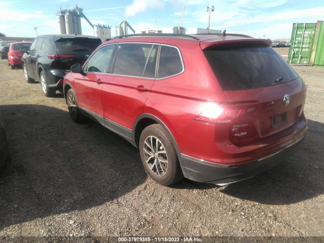 3VV2B7AX0LM095265 Volkswagen Tiguan Se/sel/se R-line Black