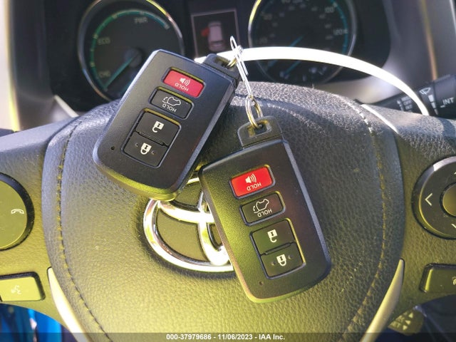 2018 TOYOTA RAV4 HYBRID LIMITED VIN: JTMDJREV2JD157577