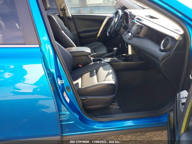 2018 TOYOTA RAV4 HYBRID LIMITED VIN: JTMDJREV2JD157577