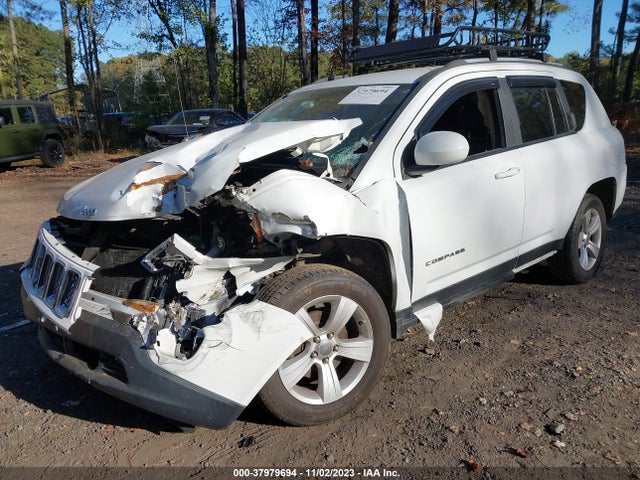 Jeep Compass Latitude 4x4 2017 1C4NJDEB0HD191699 Image 2