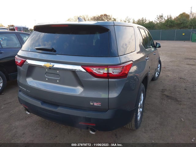 Chevrolet Traverse Ls 2019 1GNEVFKW2KJ317021 Image 4