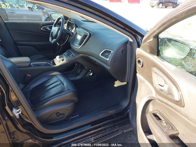 Chrysler 200 C 2015 1C3CCCCB9FN545407 Image 5