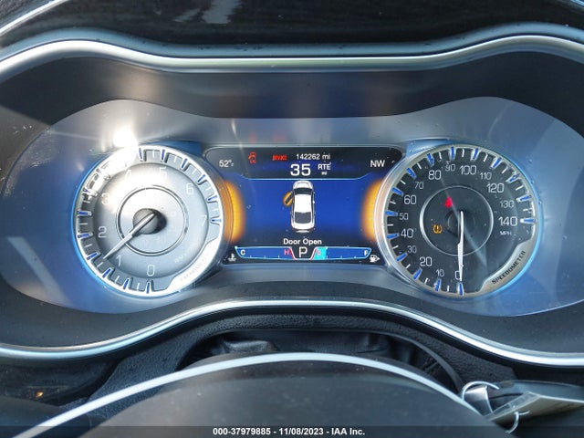 Chrysler 200 C 2015 1C3CCCCB9FN545407 Image 7