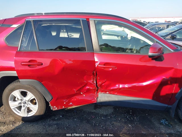 2019 TOYOTA RAV4 XLE VIN: JTMP1RFV4KD013350