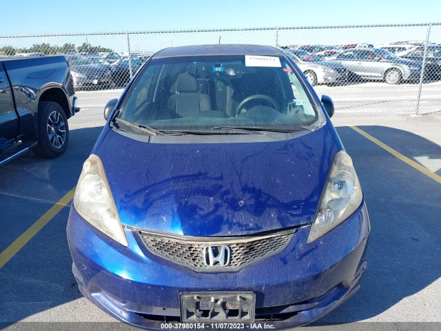 2010 HONDA FIT VIN: JHMGE8H26AS027132