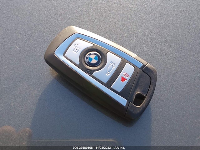 BMW 535i Xdrive 2015 WBA5B3C53FD545245 Image 11