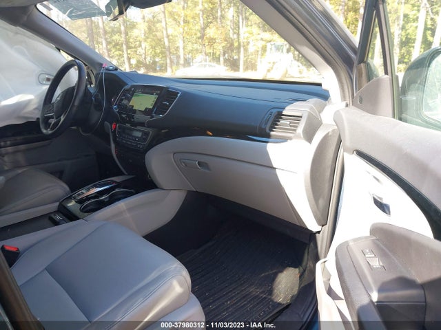 2019 HONDA PILOT TOURING VIN: 5FNYF6H97KB094809