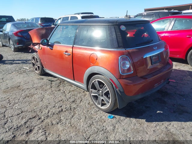 2012 MINI COOPER WMWSU3C59CT256921 Photo 2
