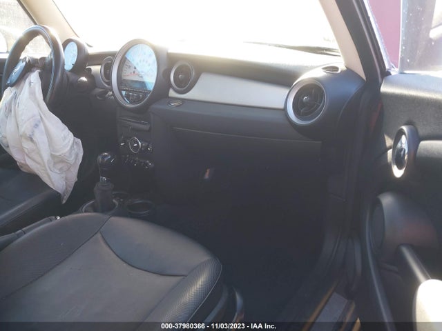 2012 MINI COOPER WMWSU3C59CT256921 Photo 4
