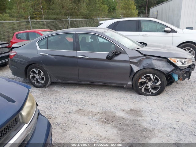 Honda ACCORD LX 2017 1HGCR2F32HA257118 Image 13
