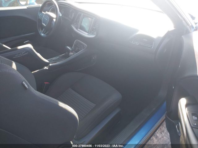 2C3CDZJG7KH574325 Dodge Challenger Gt