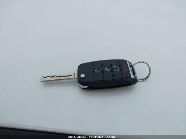 KIA Optima Lx 2015 KNAGM4A7XF5628551 Image 11