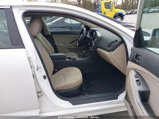 KIA Optima Lx 2015 KNAGM4A7XF5628551 Image 5