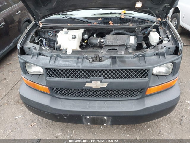 2003 CHEVROLET EXPRESS VIN: 1GCFG15X131151221